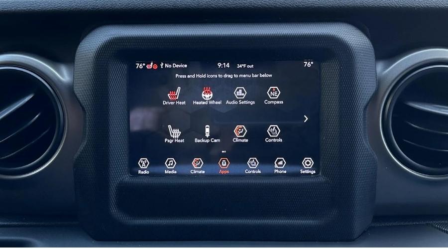 Central station for the jeep uconnect inside a jeep