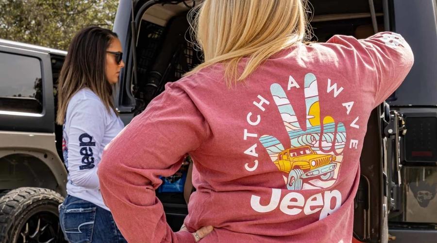 Women tail gating for superbowl