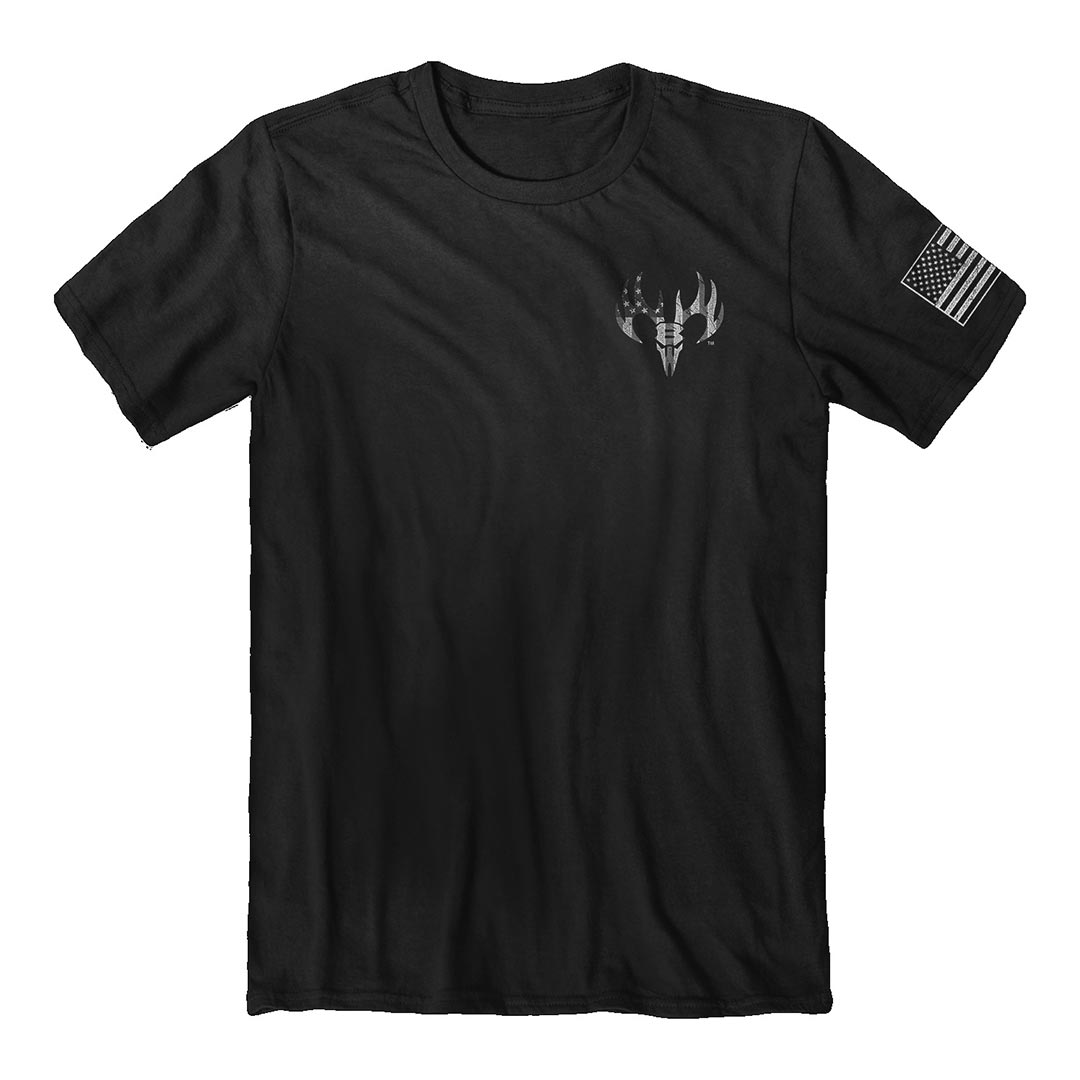 Front of the buck wear freedom label tee.