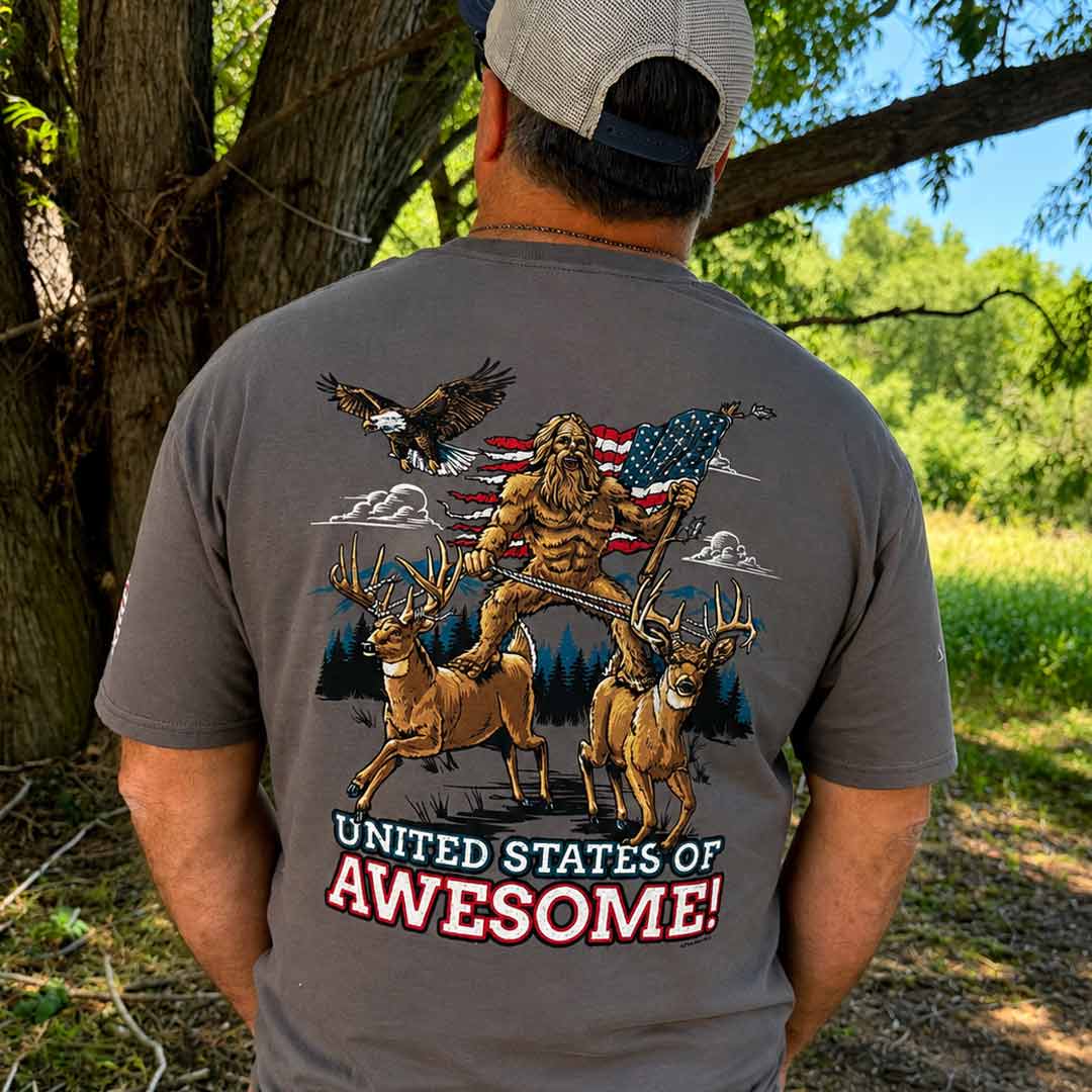Man wearing Buck Wear Squatch US Awesome T-Shirt