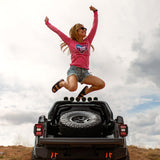 Jeep_JEDCo_3661_Girl-Heart-USA_womens-thermal_lifestyle_front
